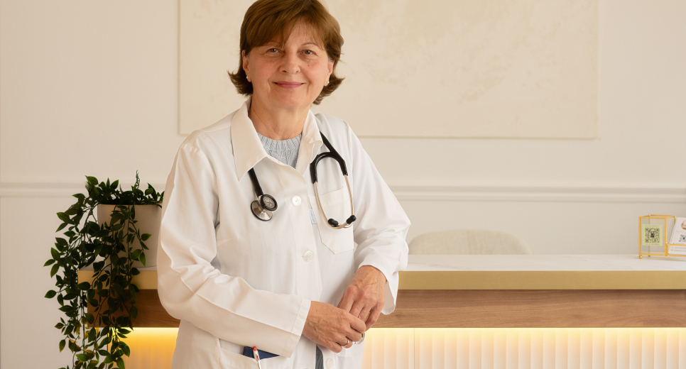 Dr. Sámóczi Marianna
